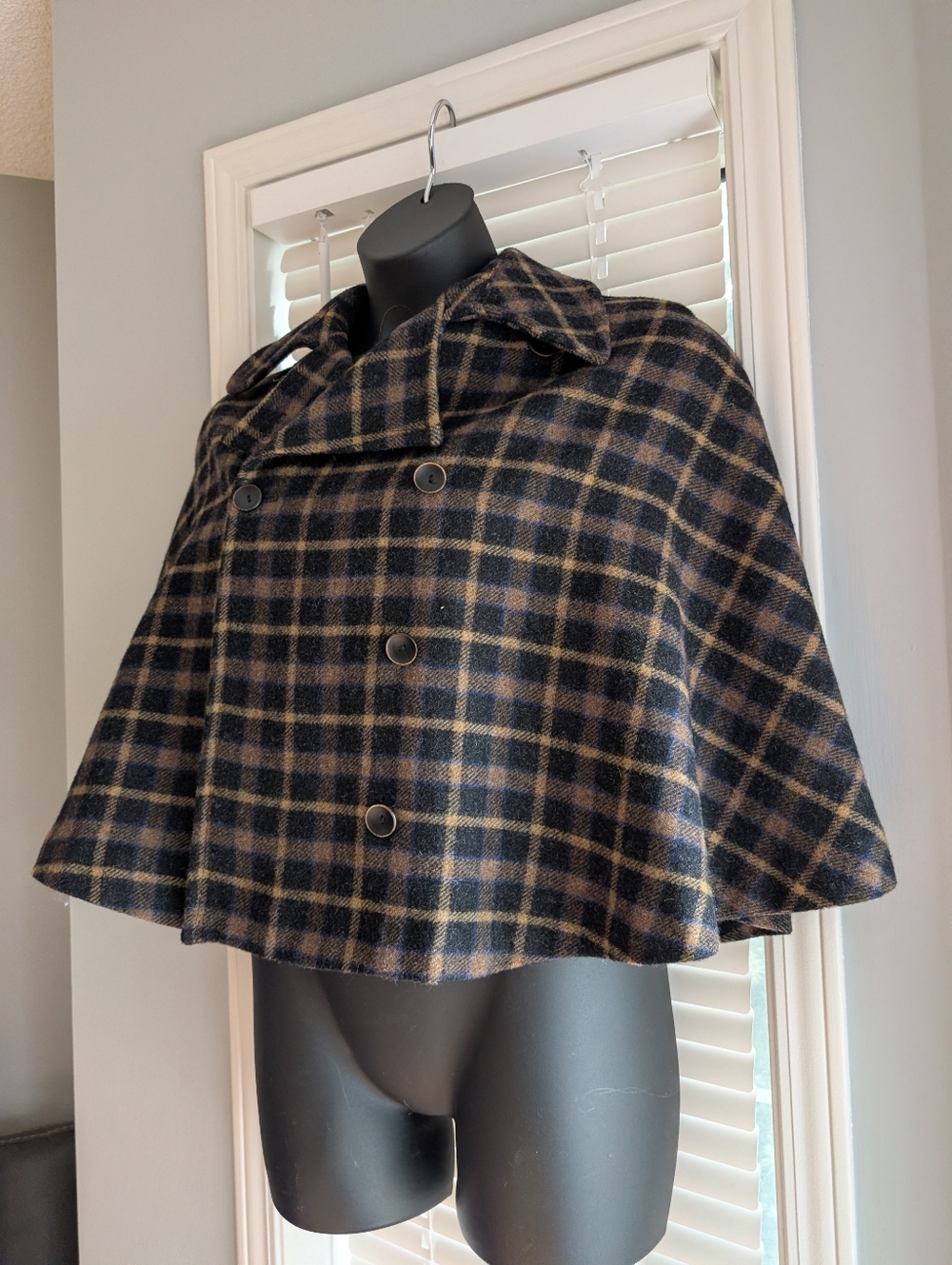 Stefanel wool cape ($200+ retail)